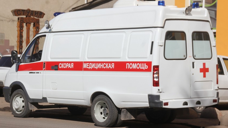 Женщина за рулем "Калины" спровоцировала ДТП и попала в больницу