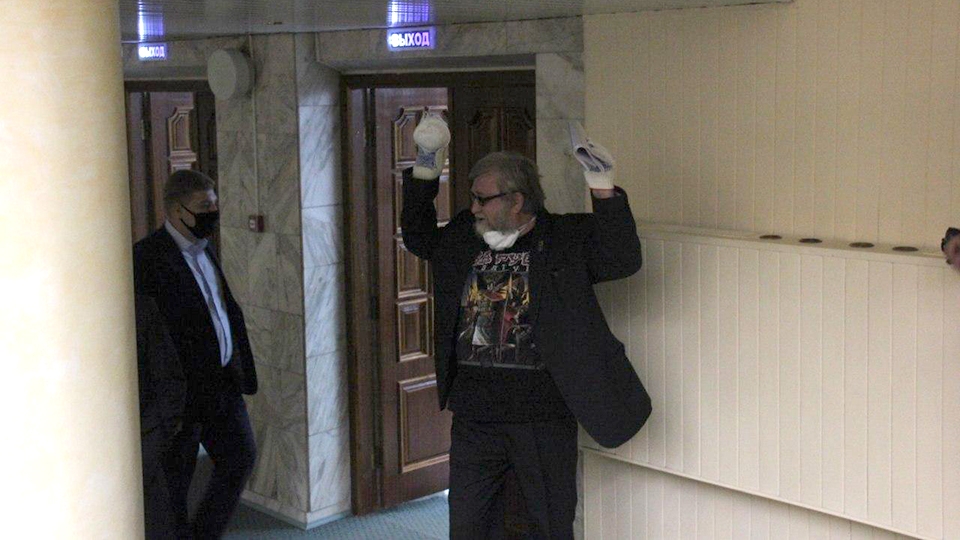 Аппарат гордумы бросился в погоню за Александром Ванцовым ради обеспечения кворума