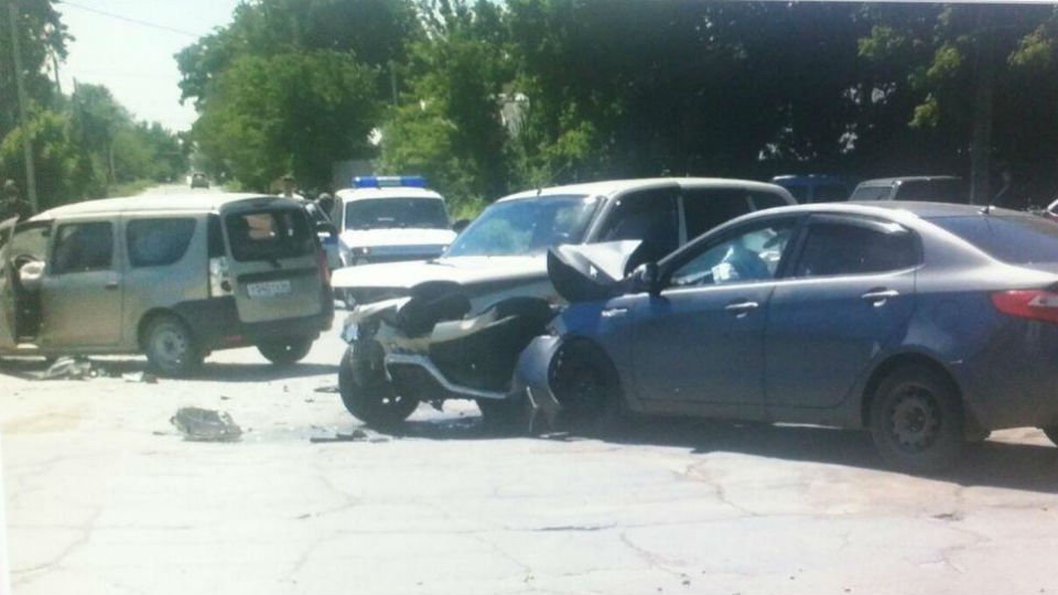 В Пугачеве в массовой аварии пострадали четыре человека