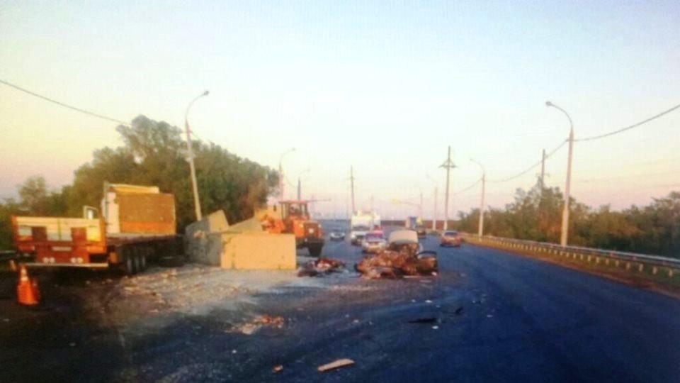 В ДТП под Саратовом погибли водитель такси и два его пассажира
