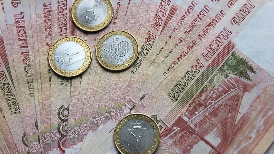 Рекордные объемы наличных денег могут привести к деноминации рубля