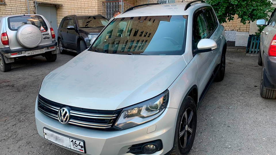 В Саратове приставы арестовали автомобиль УК за долги перед "Т Плюс"