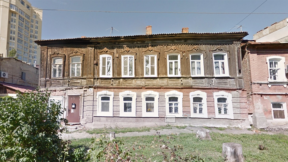 В центре Саратова снесут еще три старых дома