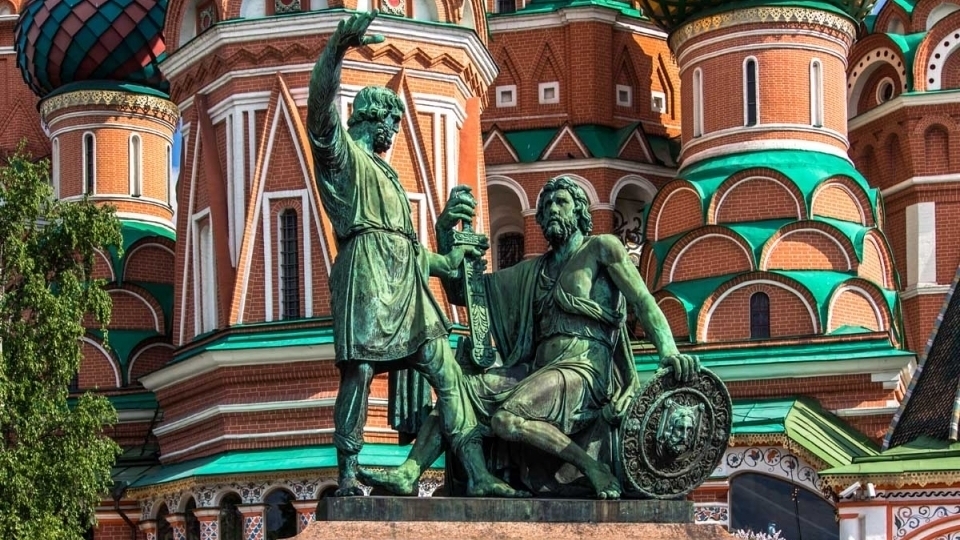 Россиян ждет сокращенная рабочая неделя