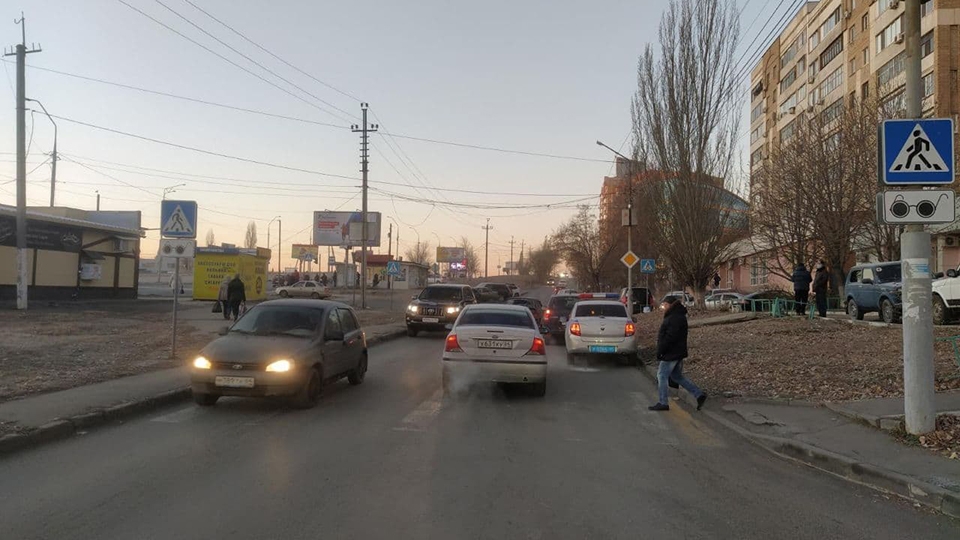 На Усть-Курдюмской иномарка сбила молодую нарушительницу ПДД