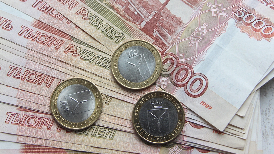 Почти 60% участников опроса получают зарплату ниже средней по области