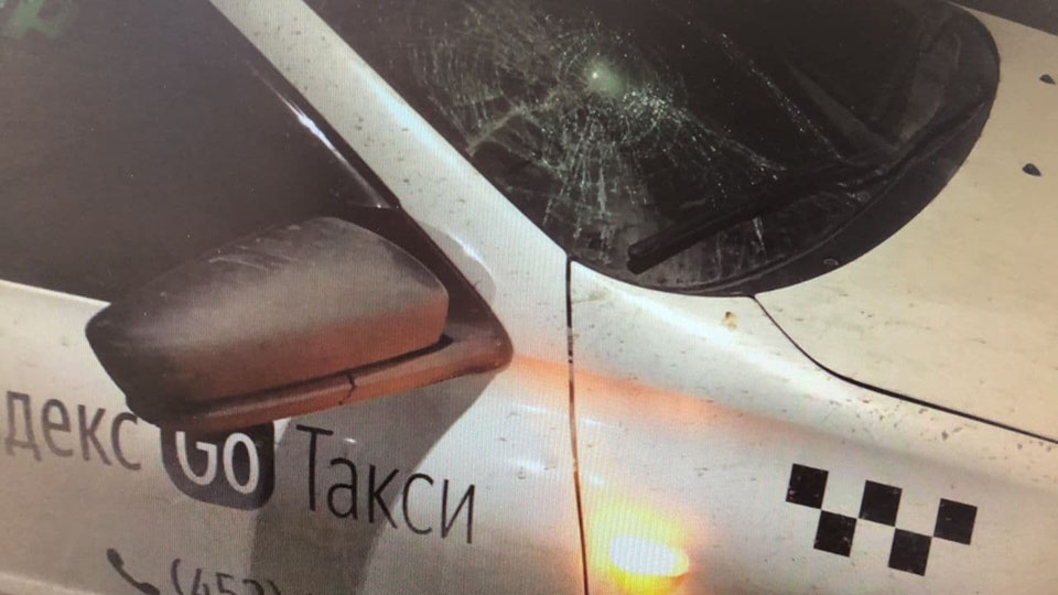 На Тархова женщина пострадала под колесами такси