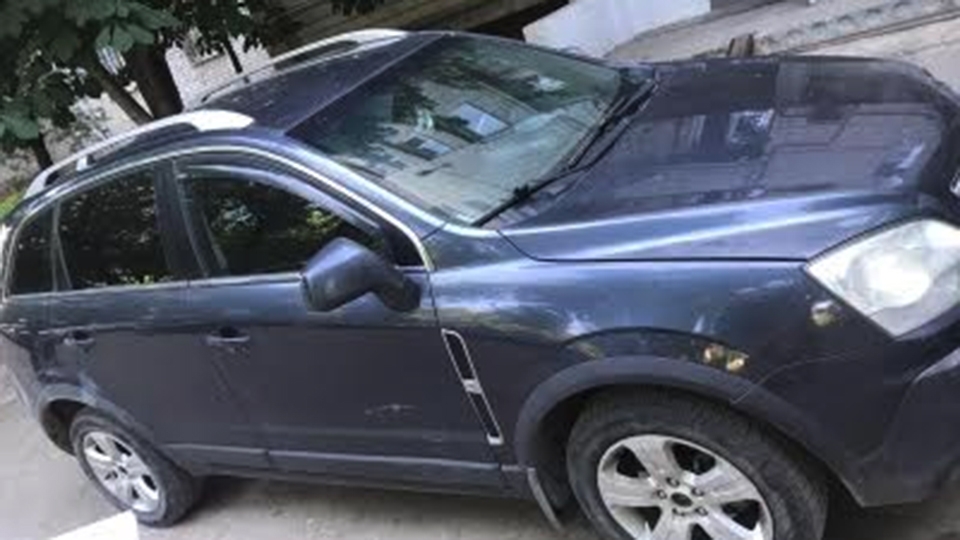 "Опель" саратовского должника отдали на хранение банку