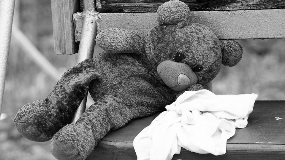 Отчим получил 13 лет колонии за сексуальное насилие над падчерицей
