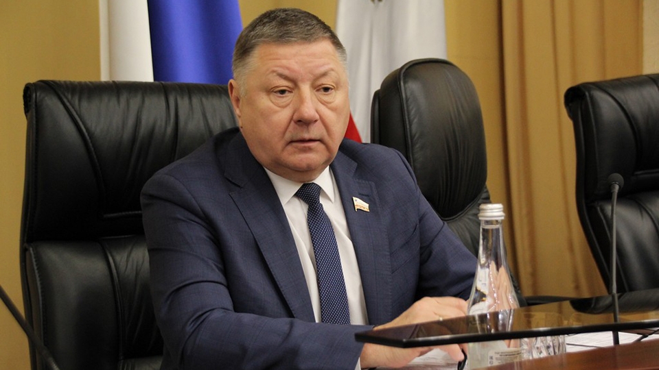 Половина депутатов Саратовской облдумы привились от коронавируса