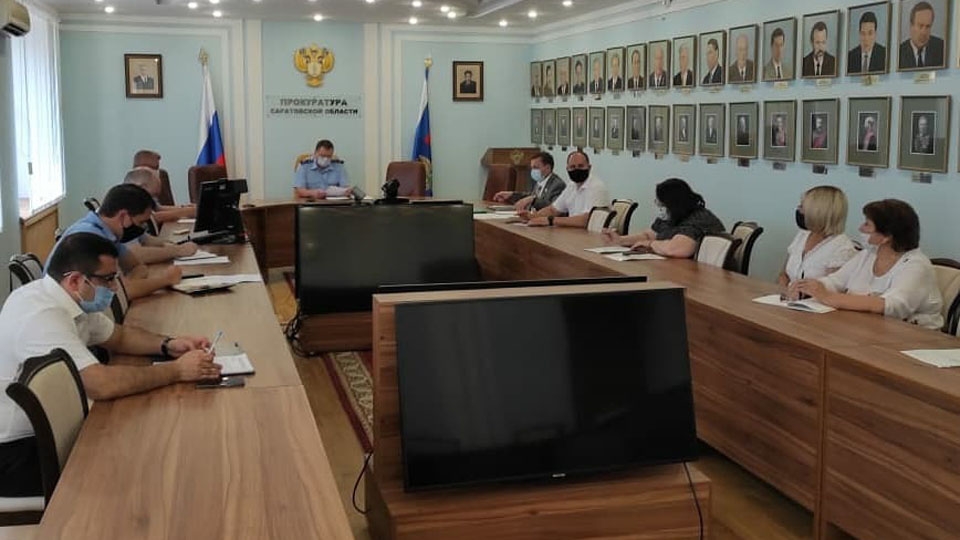 Ситуация на "Нефтемаше". Прокуроры внесли представление вице-губернатору