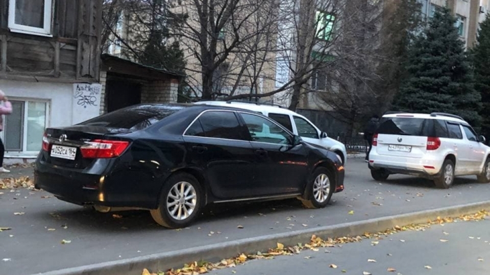 ГИБДД: водителя правительственной "Тойоты" оштрафовали на тысячу рублей