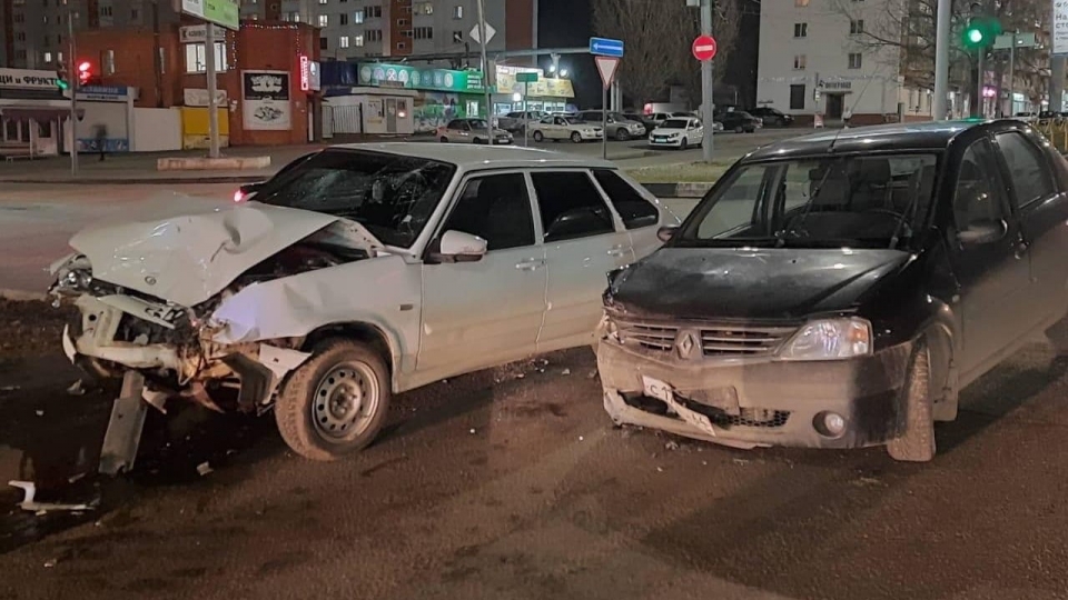 В ДТП на проблемном перекрестке Ленинского района пострадала девушка