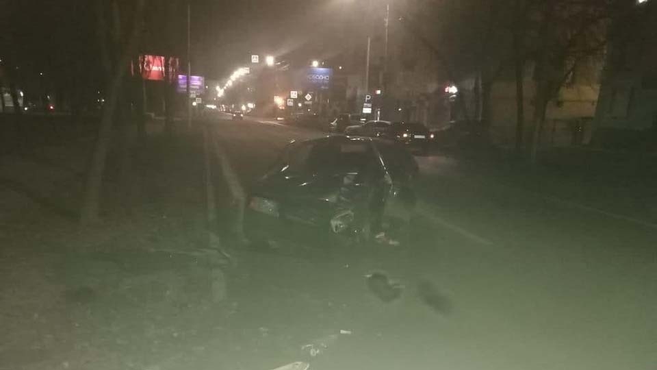 На Большой Горной "девятка" въехала в "Приору". Две женщины в больнице