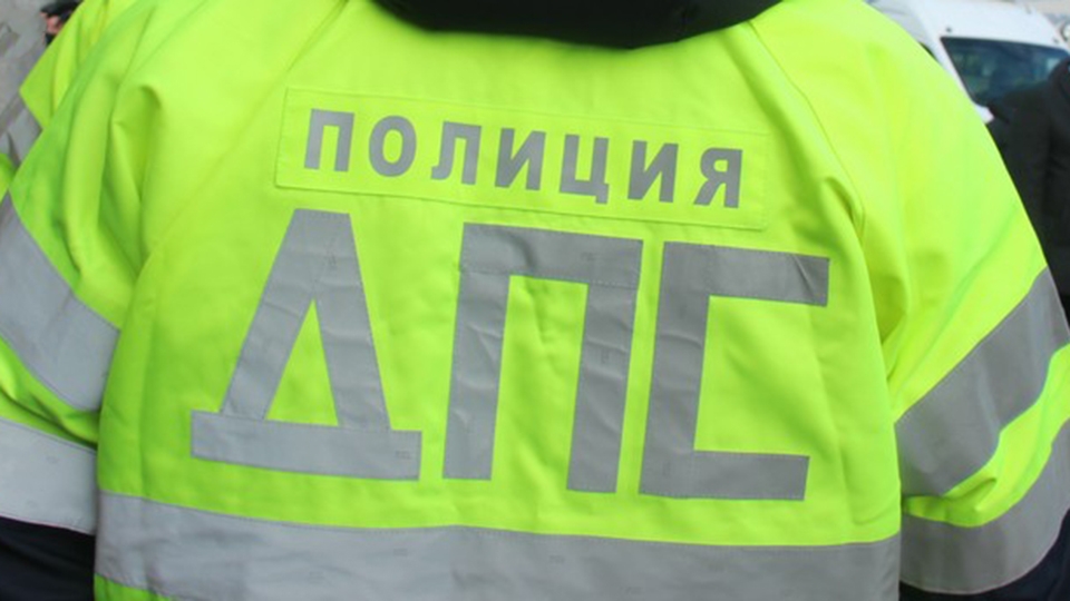 Под Саратовом сотрудник ДПС избил пассажира преследуемой "семерки"