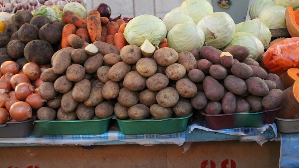 В Саратове узаконили торговлю продуктами по семи адресам