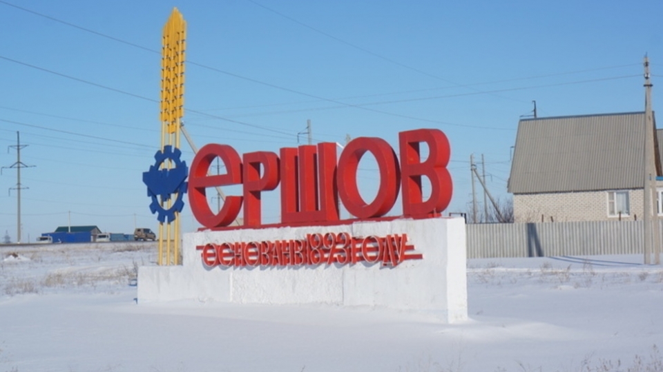 Водитель "Гранты" бросился с кулаками на назначенного им "виновника ДТП"