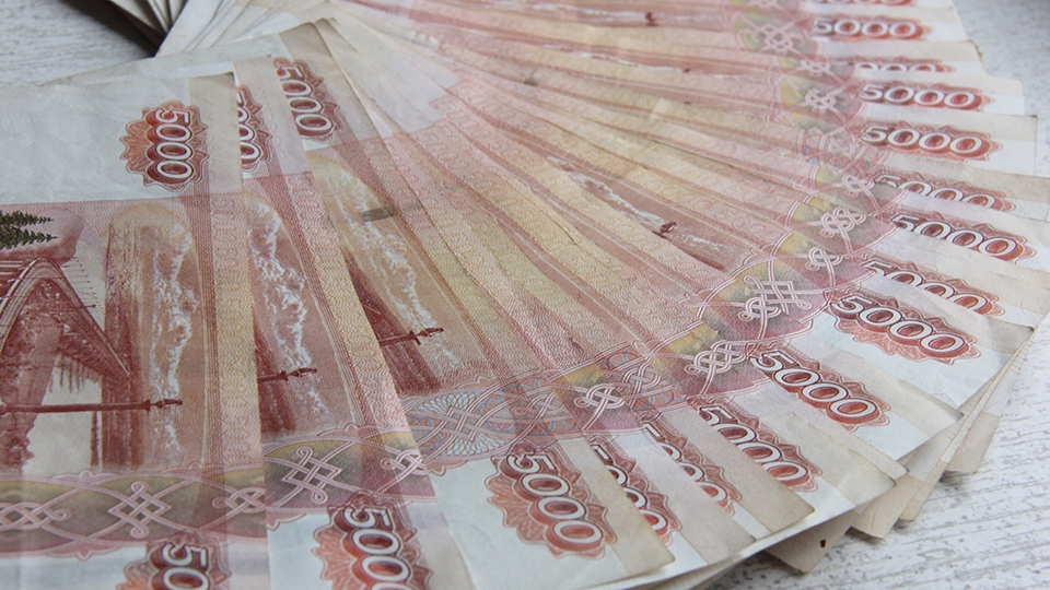 Два жителя Энгельса вымогали у парня 100 тысяч за оскорбление