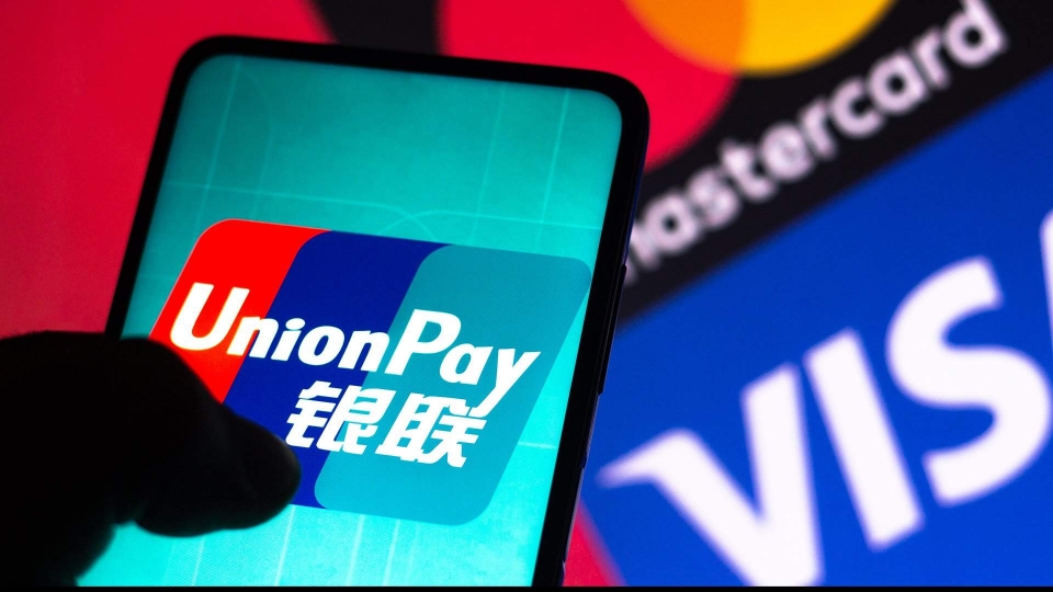 Банки РФ заинтересовались выпуском карт китайской UnionPay