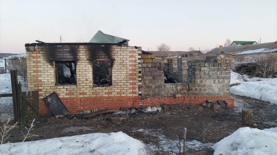 Пенсионерка погибла на пожаре в саратовском селе