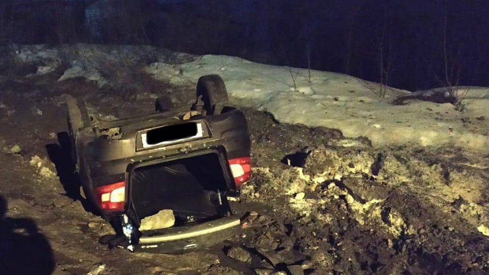 На Плодородной перевернулась иномарка. Четыре пассажира в больнице