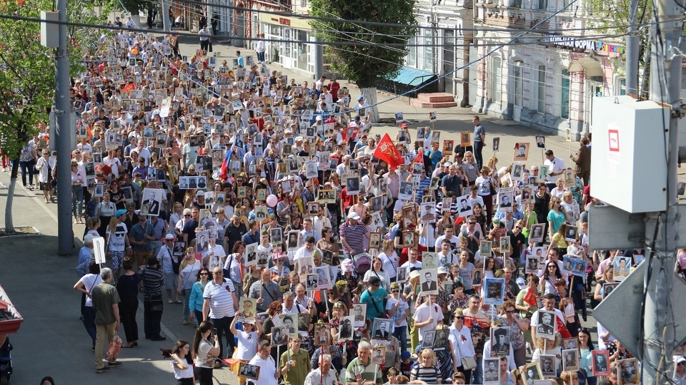 Названо время шествия "Бессмертного полка" в Саратове