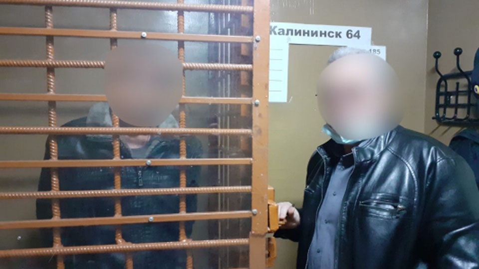Саратовец не признал вину в насилии над 11-летней падчерицей. Его ждет суд