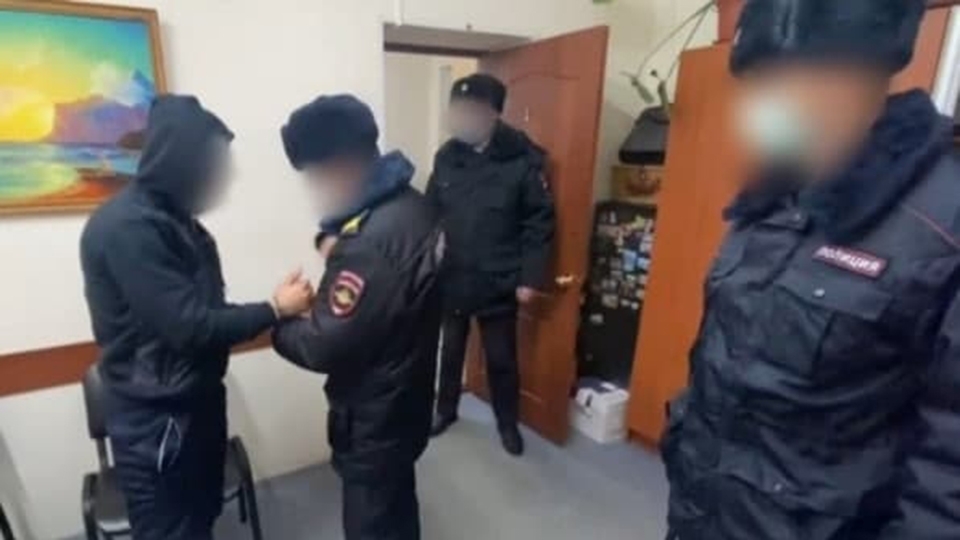 Саратовец ранил одного мужчину и пытался застрелить второго. Приговор