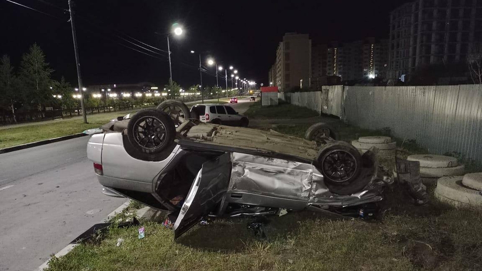Молодые водители не поделили ночную дорогу в Солнечном-2