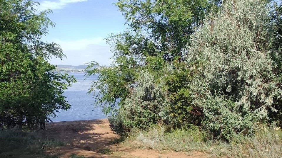 Выпал из лодки. Водолазы достали из Волги тело утонувшего рыбака