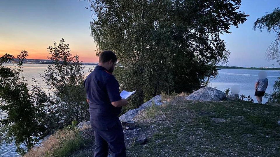 На Сазанке перевернулась лодка. Рыбак утонул