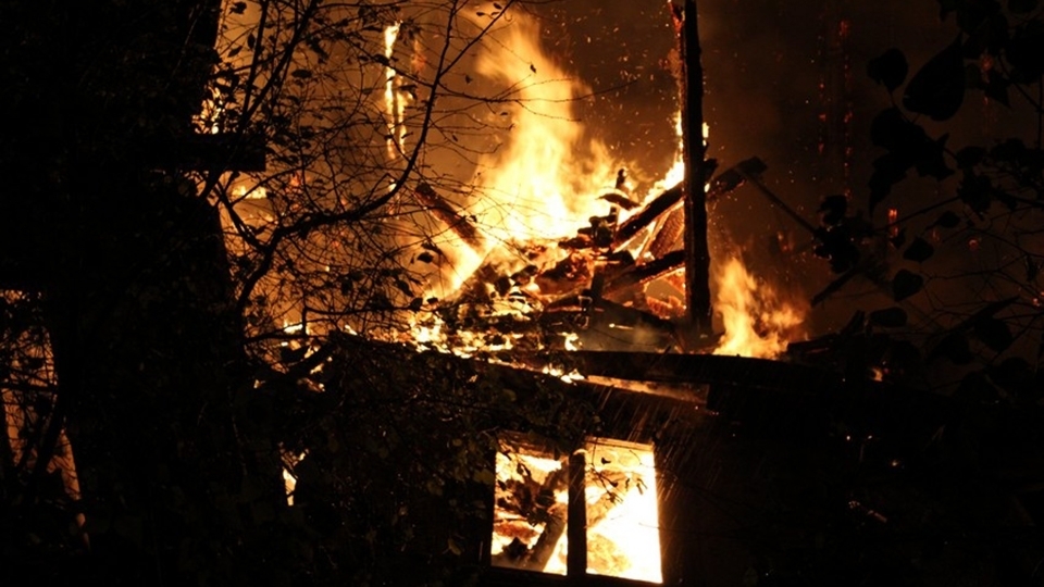С начала года на пожарах погибли 72 взрослых саратовца и трое детей