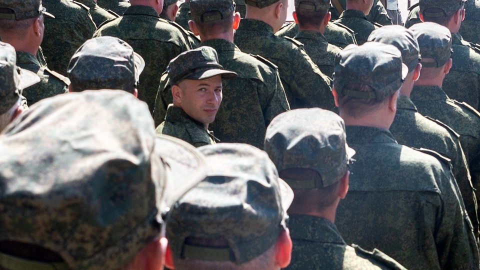 Военным разрешат быть бизнесменами