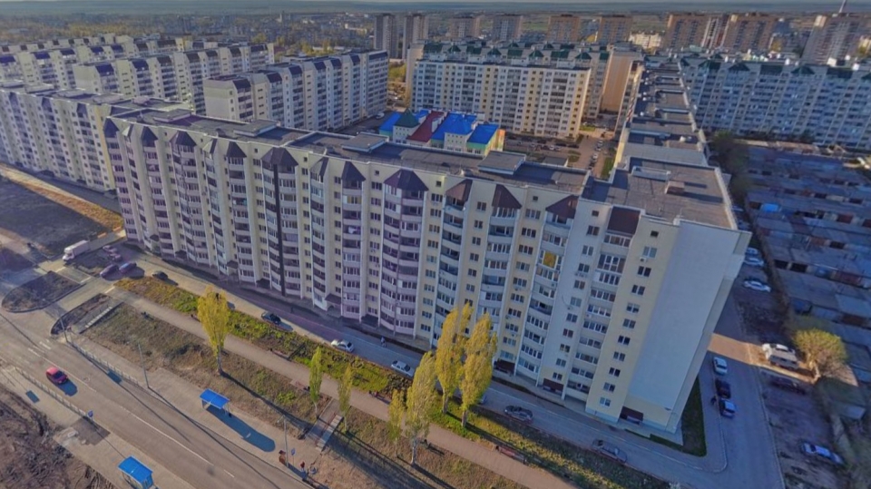 Житель Солнечного не смог украсть в магазине водку и ограбил прохожего