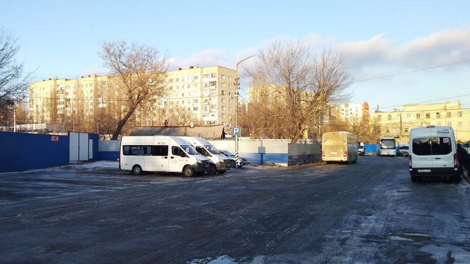 Еще три саратовских перевозчика отказались от обслуживания автобусных маршрутов