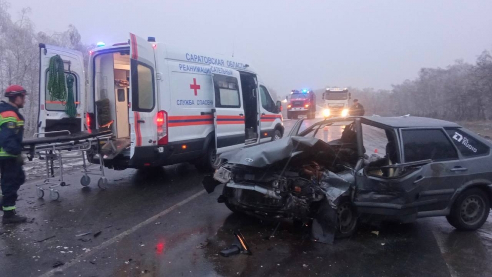 В Гагаринском районе столкнулись "14-я" и "15-я". Три человека в больнице