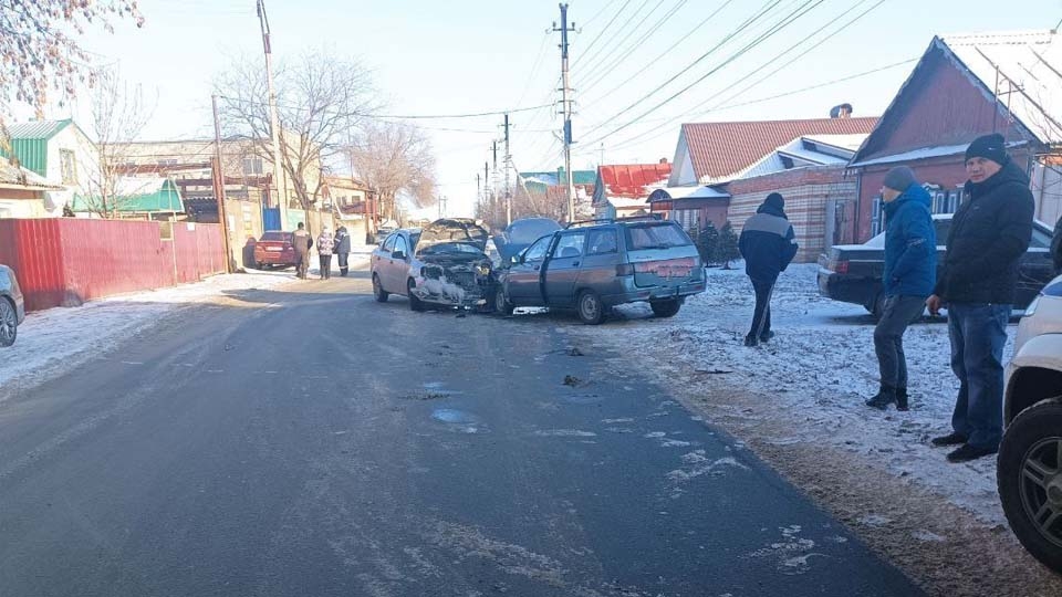 В Энгельсе в ДТП пострадали 4-летняя девочка и двое взрослых