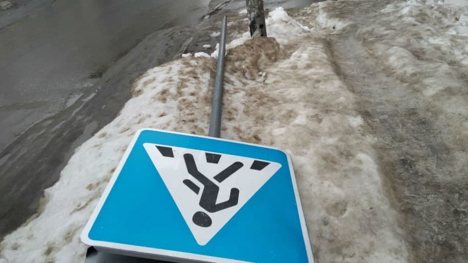 В Саратове пенсионер за рулем "Рено Дастер" сбил женщину
