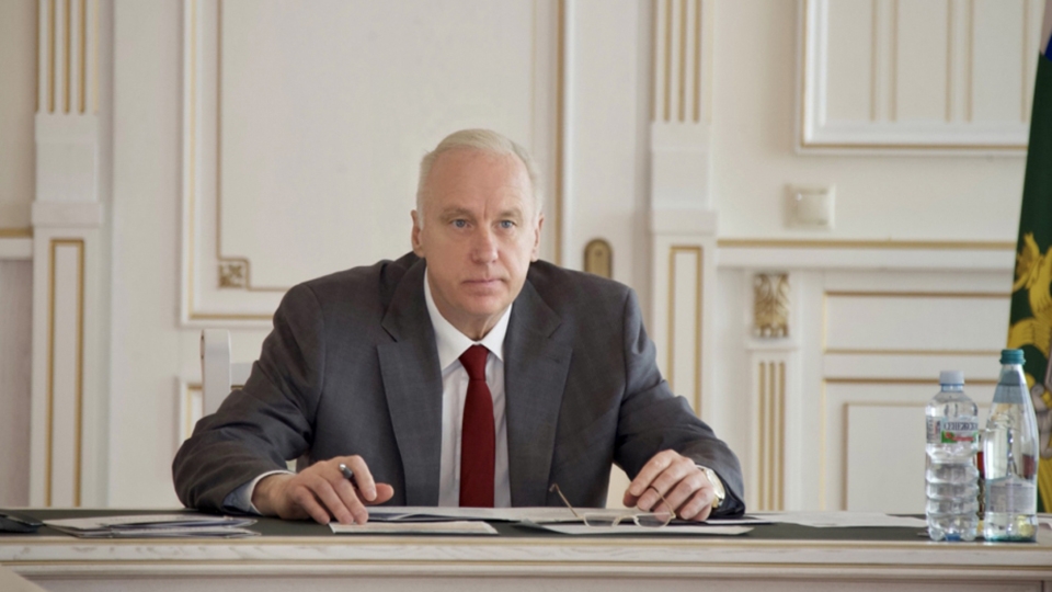 В Энгельсе не расселяют жильцов аварийного дома. Глава СКР поставил проверку на контроль