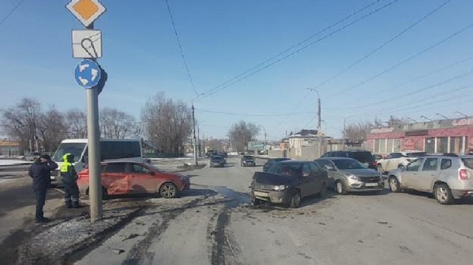 В ДТП на Московском шоссе пострадала пассажирка "Фиата"