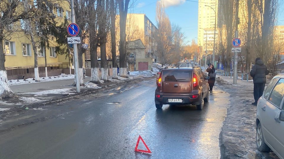 Во Фрунзенском районе "Киа" сбил девочку. Она в больнице