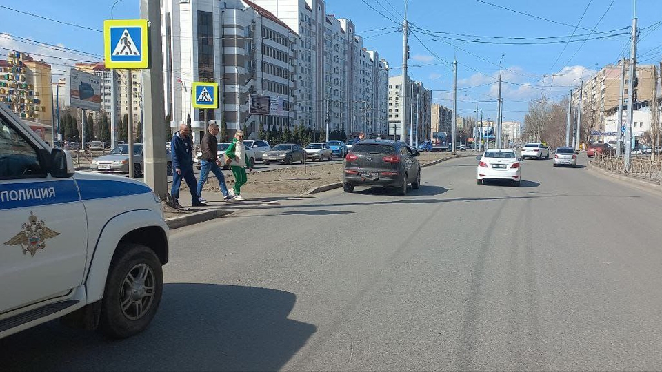 В Энгельсе иномарка сбила ребенка на переходе