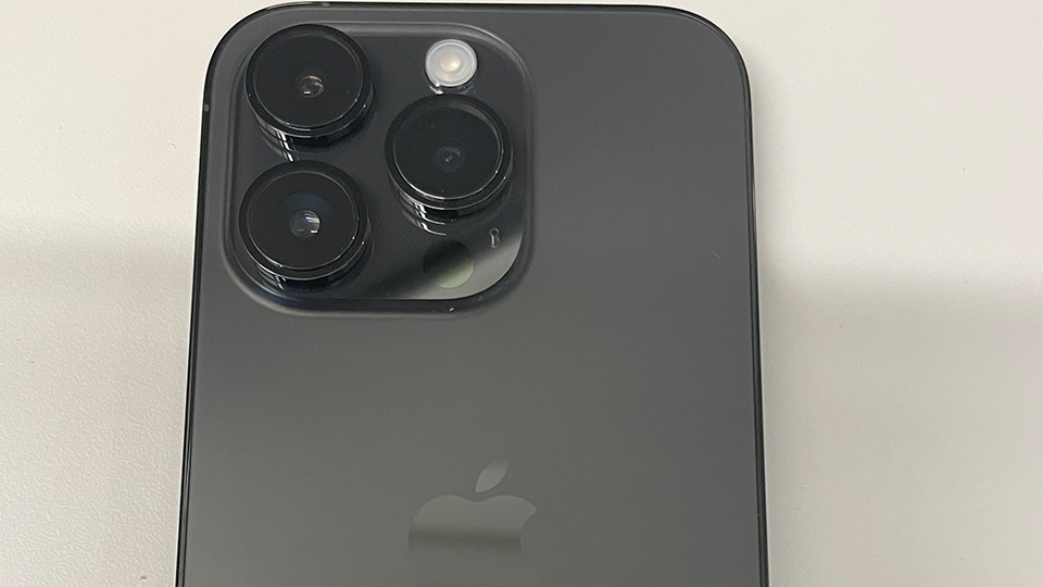 Молодой саратовец поверил в дешевый и даже бесплатный iPhone