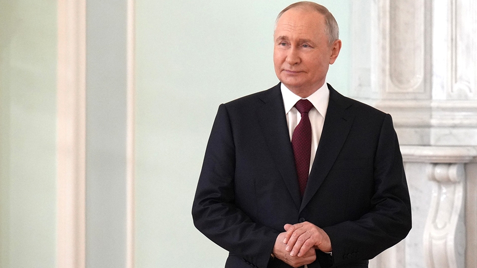 Президент поддержал запрет на увольнение одиноких родителей с детьми до 16 лет