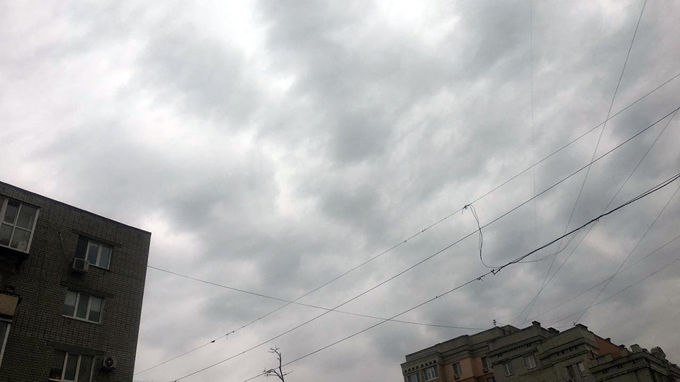 В пятницу саратовцев ждет резкий ветер и послеобеденный дождь