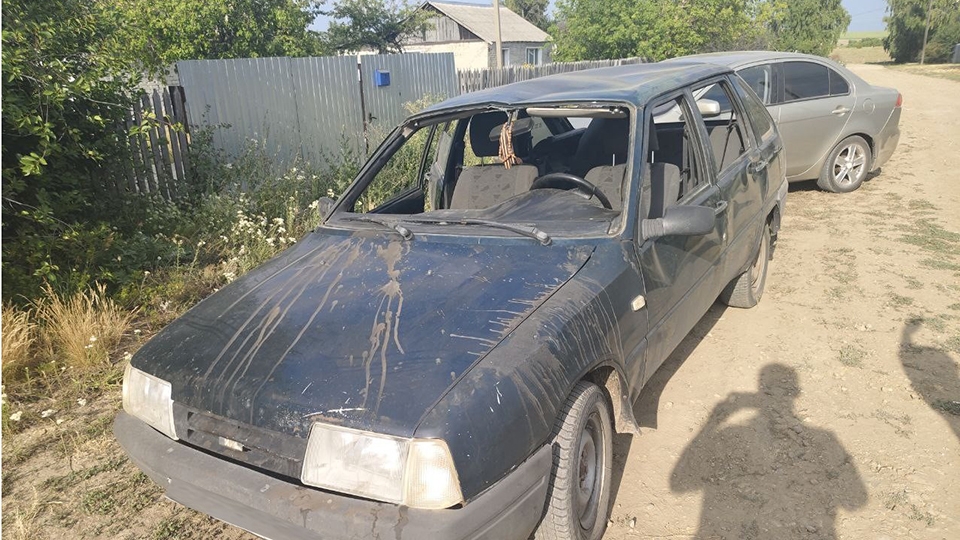 Под Саратовом 15-летний водитель опрокинул легковушку