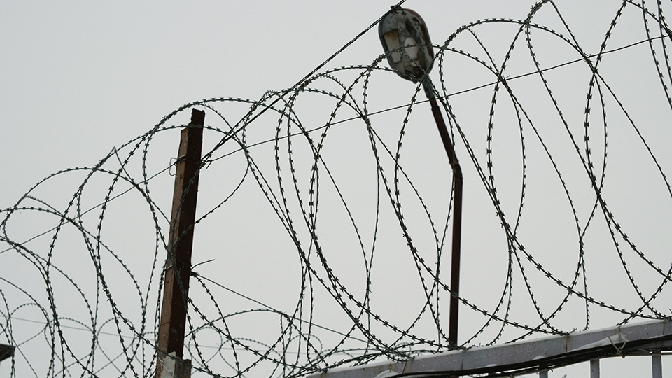 СК: заключенных саратовской колонии заставляли жить "по понятиям"