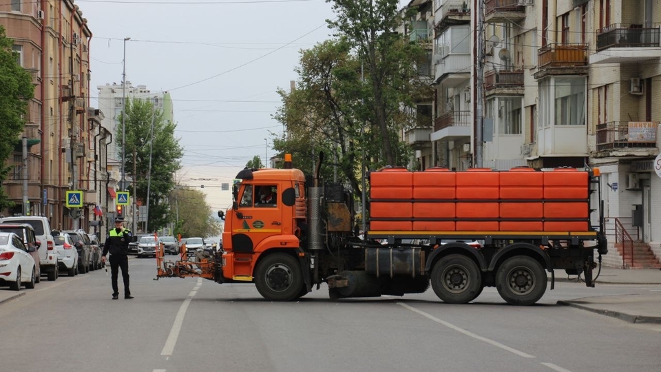 День Победы. На ряде улиц Саратова запретят движение машин