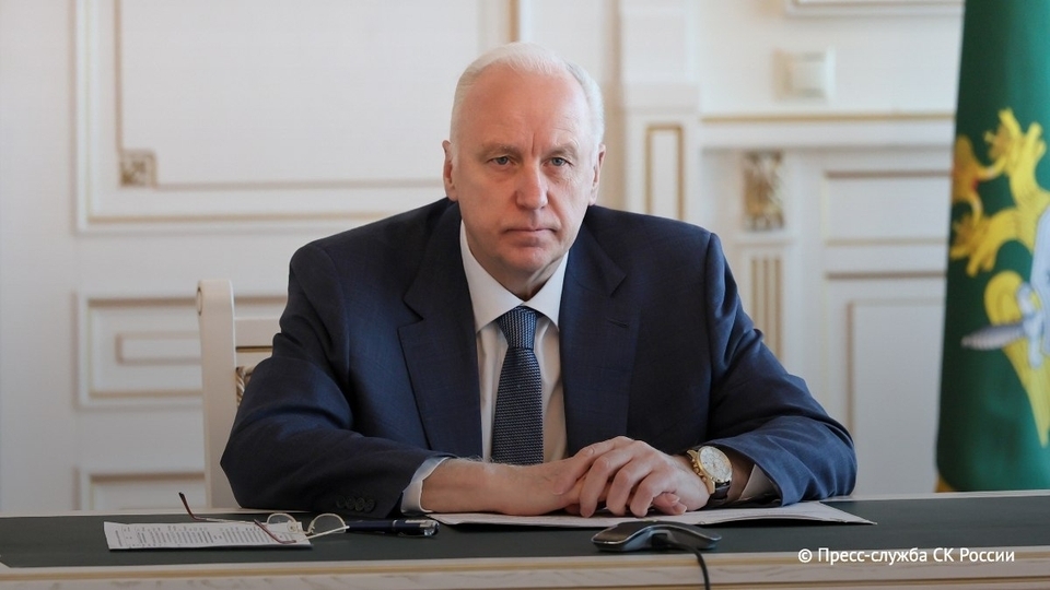 В Саратове многодетную семью переселяют в комнату общежития. Реакция главы СК