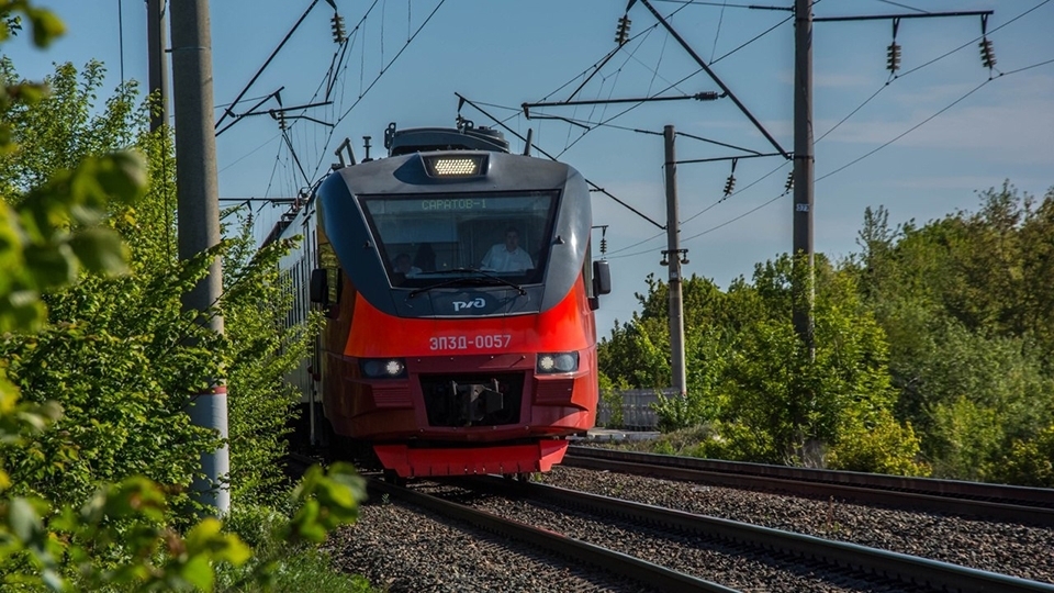 В Саратовской области в праздничные выходные пустят дополнительные электрички